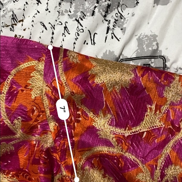 Pakistani Silk Kurti to go with jeans, skirt - Picture 4 of 6